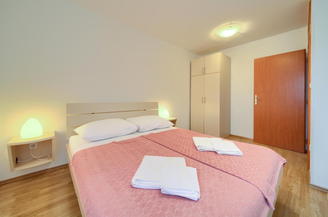 שילו Apartments Ivica Krk Island מראה חיצוני תמונה