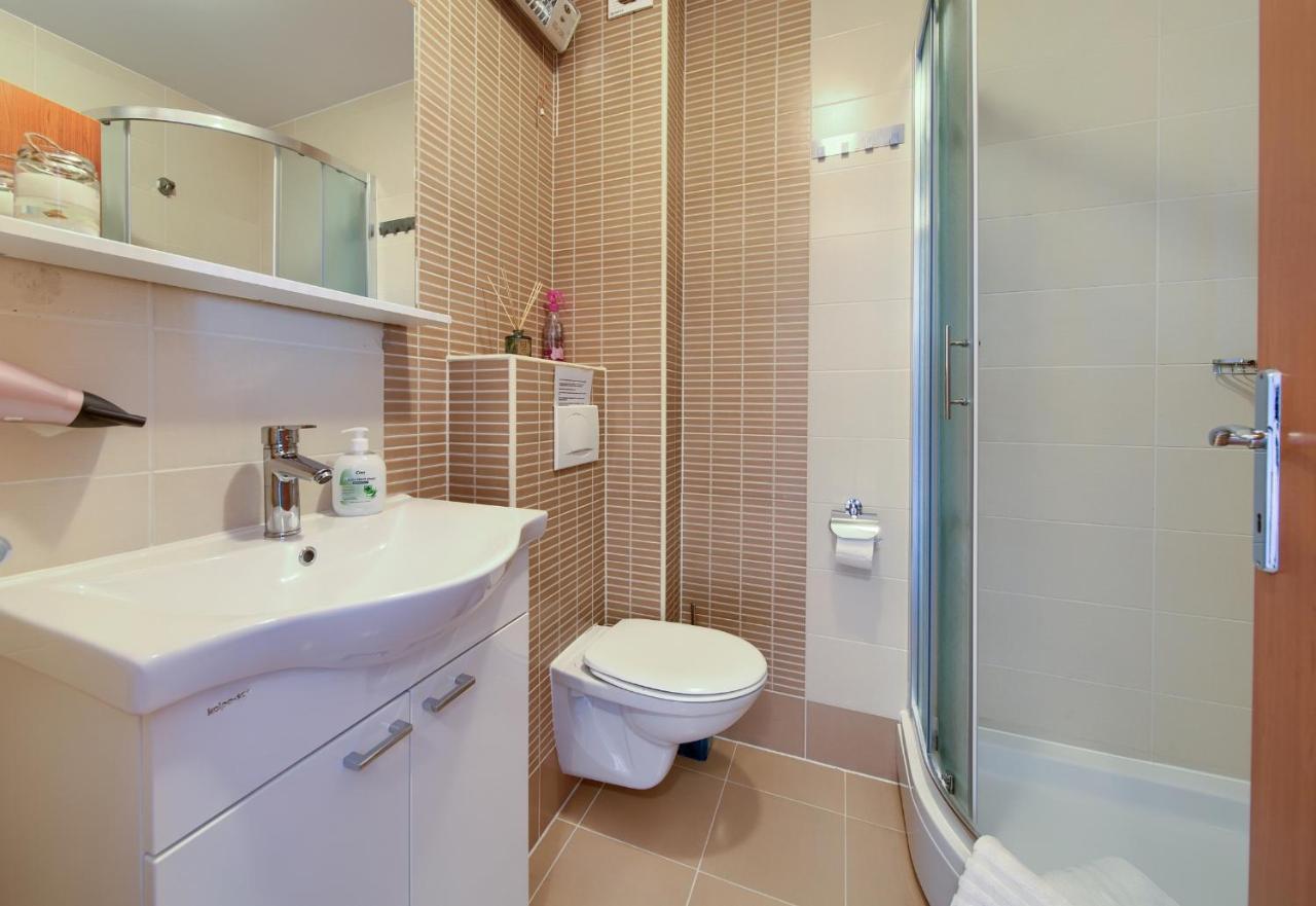 שילו Apartments Ivica Krk Island מראה חיצוני תמונה