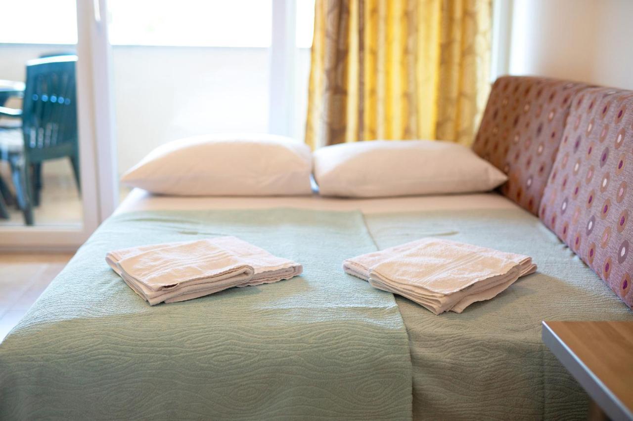 שילו Apartments Ivica Krk Island מראה חיצוני תמונה