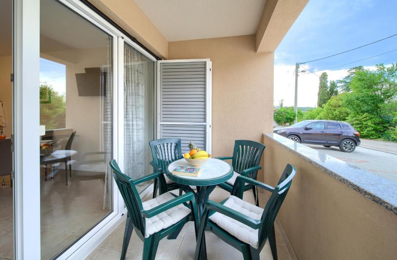 שילו Apartments Ivica Krk Island מראה חיצוני תמונה