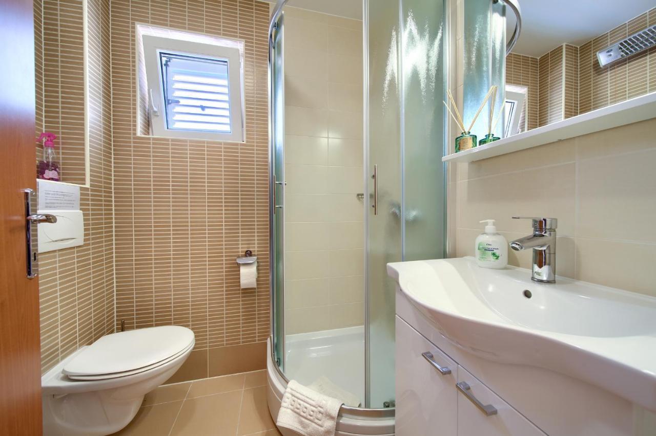 שילו Apartments Ivica Krk Island מראה חיצוני תמונה